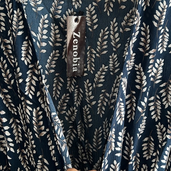 Zenobia Faux Wrap Style Juniors Top - Picture 6 of 7